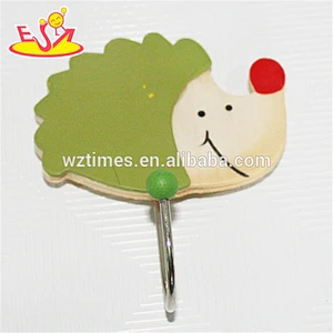 wholesale hottest sale green Hedgehog shaped wooden hook up for kids W09B037