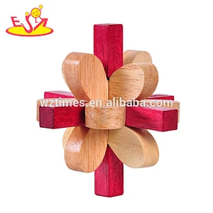 Wholesale best gift wooden interlocking cube toy for young people W11C042