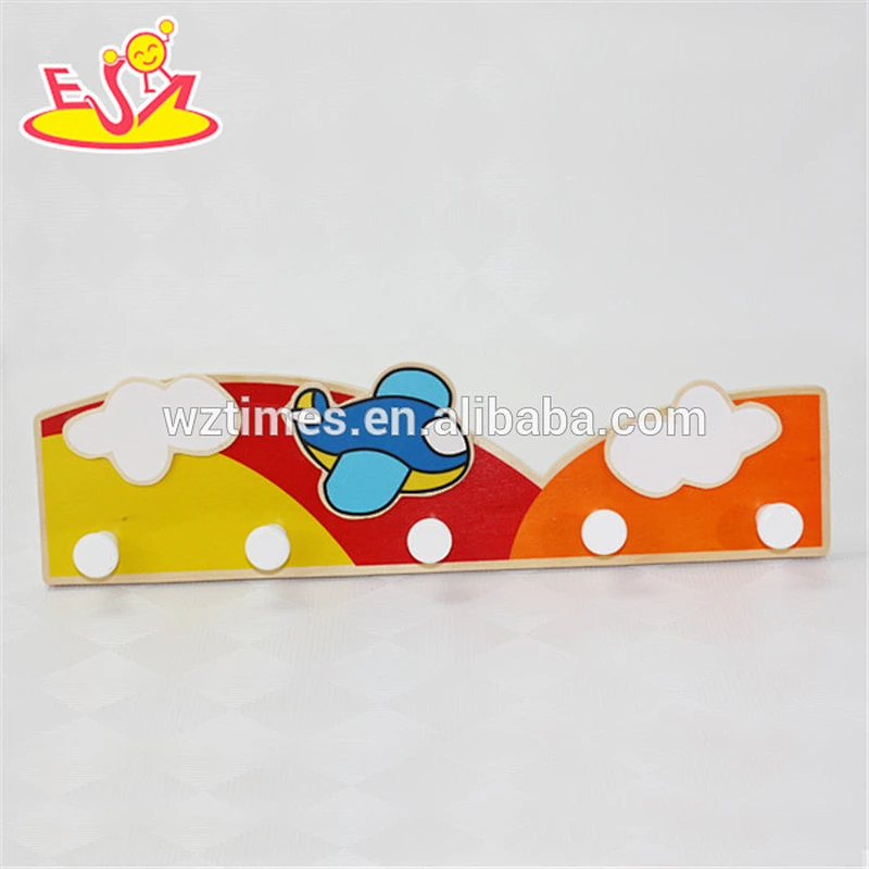 wholesale latest high quality Animal design wooden clothes hook for kids W09B048