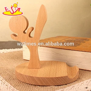 2018 high quality cartoon characters kung fu kids wooden phone stand holder W02A164