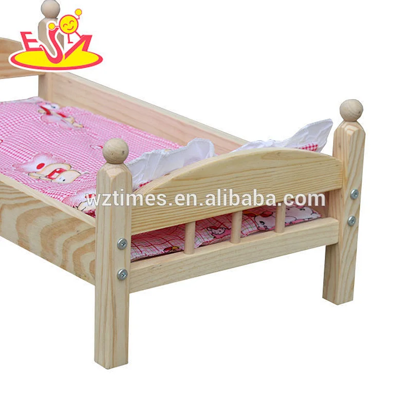 Neues Design Puppenhaus Zubehör aus Holz Baby Doll Bett W06B059