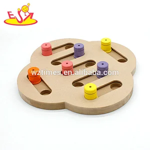 Wholesale high quality improve pets IQ interactive wooden cats treat toy W06F070
