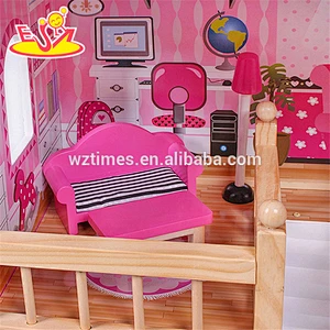 Puppenhaus-Miniaturspielzeug der schönen Kinder hölzernes Puppenhausminiatur W06A228