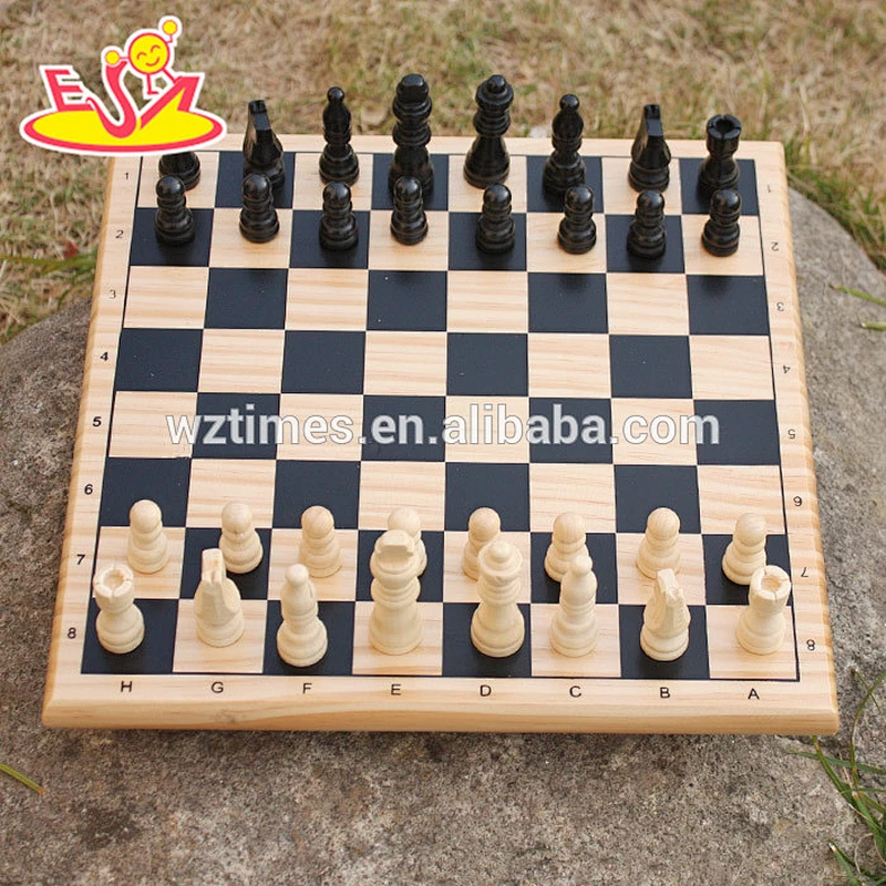 2017 Wholesale cheap kids wooden international high quality children wooden international chess W11A053