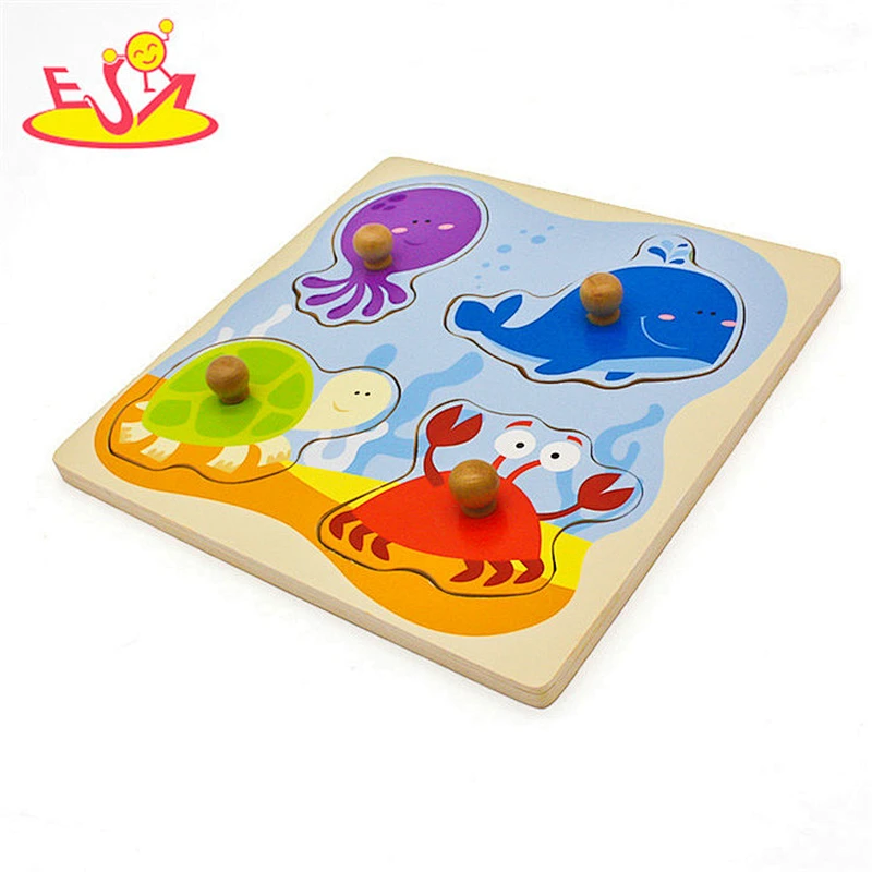 Holzknaufpuzzlespiel des neuen Entwurfspädagogischen Bauernhofes für Baby W14M149