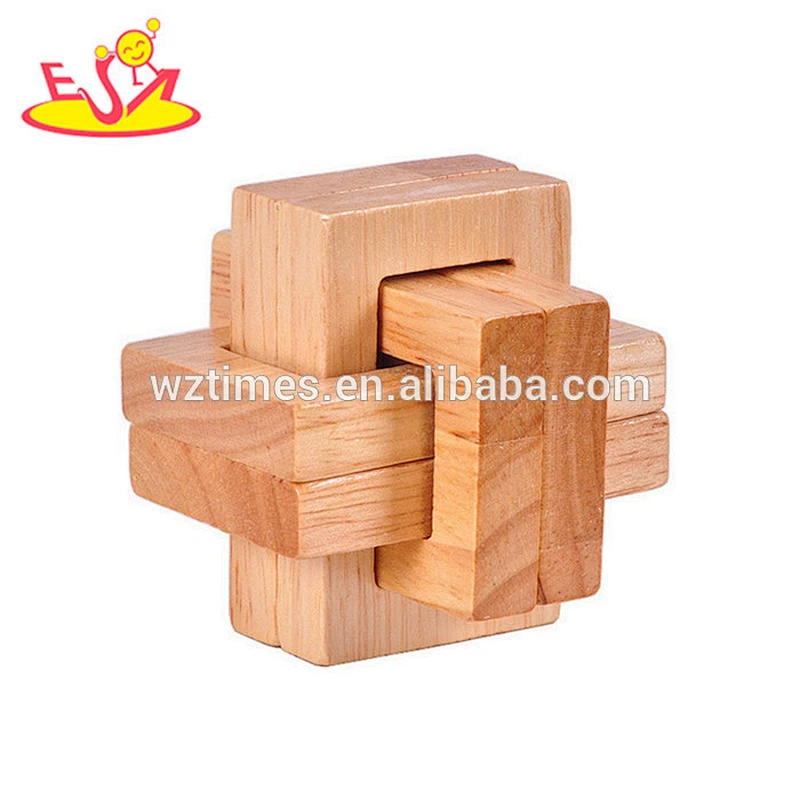 Wholesale best sale product wooden 3d unlocked toy for kids hand skill training W11C040