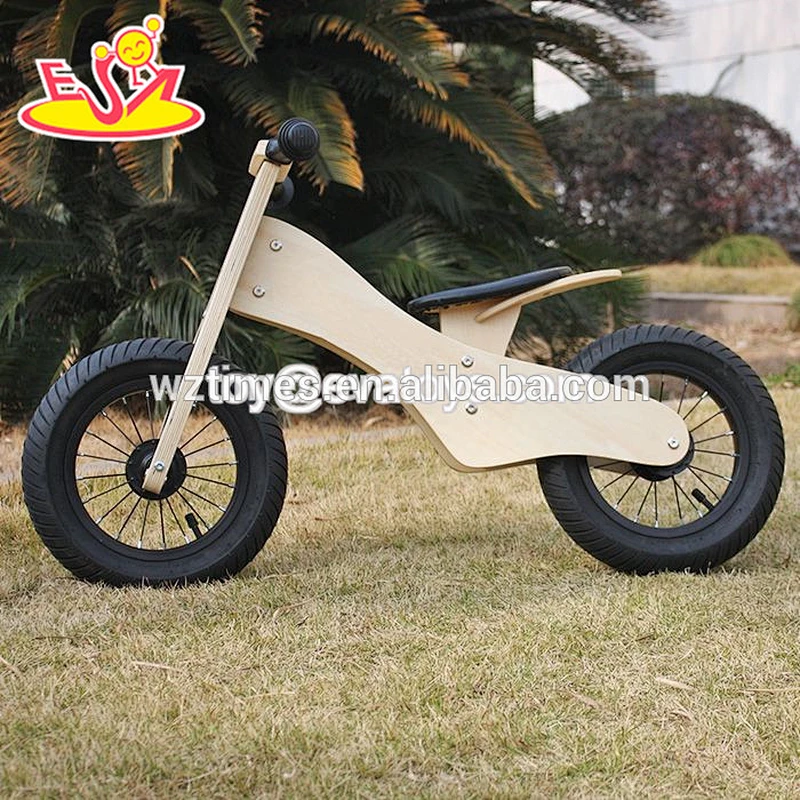 Wholesale attractive wooden first balance bicycle for baby's balance training W16C195