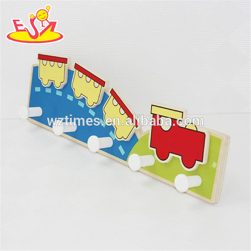 wholesale high quality bee shaped wooden children hook for sale W09B038