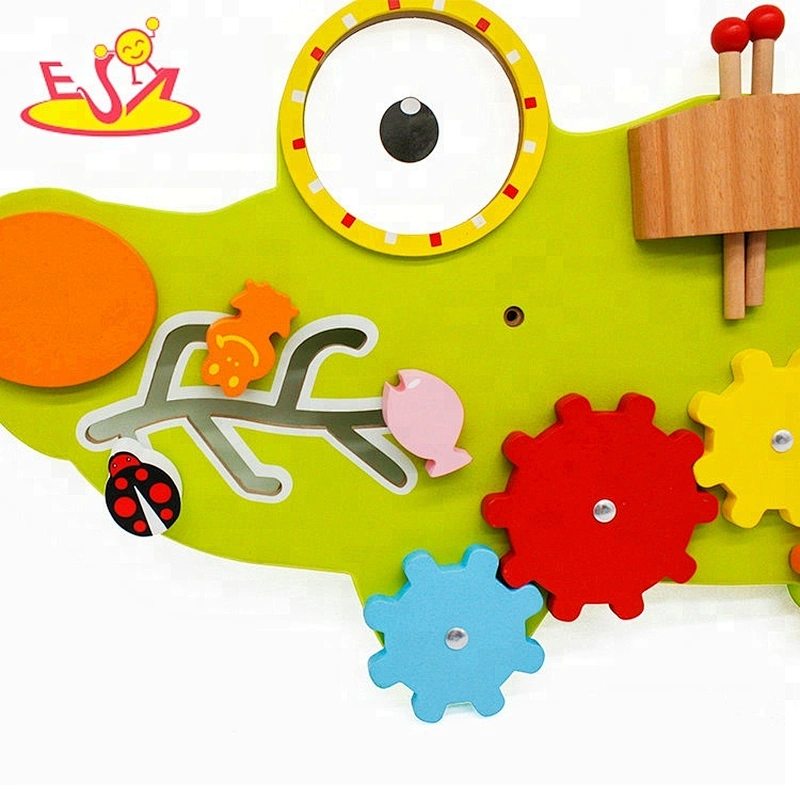 Amazon top seller wooden toddler busy board for wholesale W12D098