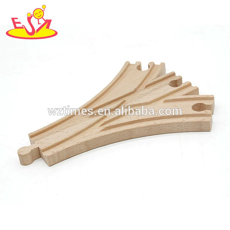 2018 Wholesale simply design wooden train accessories for kids W04C110