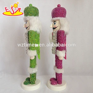 wholesale fashioned wooden nutcracker gifts for children as christmas gift W02A070
