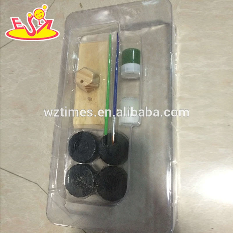 2018 wholesale baby wooden tank toy diy painted kids wooden tank toy W03A081
