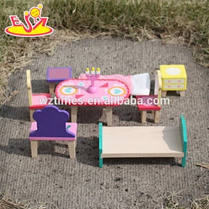 Nettes hölzernes Miniaturpuppenhausgroßhandelsmöbelspielzeug für Rollenspiel der Kinder W06B044
