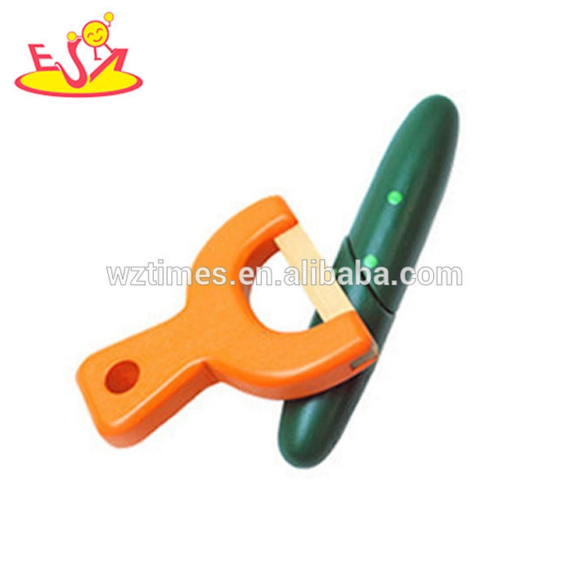 Wholesale interesting wooden cutting vegetables toy for children W10B123