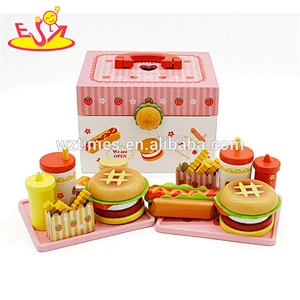 Hölzernes Hamburger des Spielzeugs heißes interessantes Schnellimbissthema für Kinder W10B075