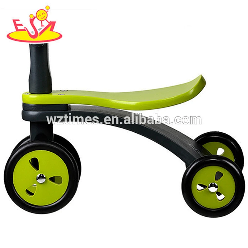 wholesale hottest sale wooden four wheels car newly fashioned wooden four wheels car W16A021