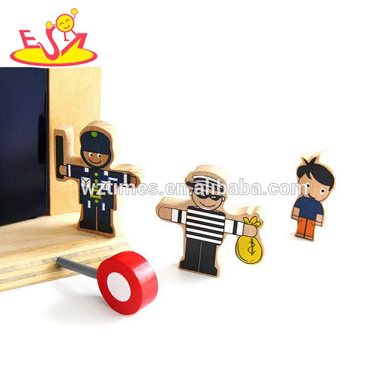 2018 Neues Design Kriminalpolizei aus Holz Spielset für Kinder Enthält Puppen und Möbel W06A286