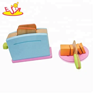 Spielwaren-Sets des Topmode-Kindertoasters aus Holz für Großhandel W10D010