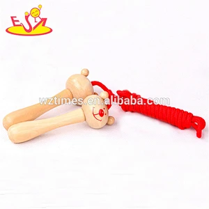 wholesale new fashion wooden jumping rope toys unique wooden jumping rope toys W01A121