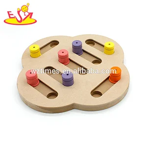 Wholesale high quality improve pets IQ interactive wooden cats treat toy W06F070
