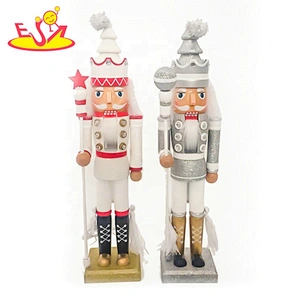 2019 High quality children wooden xmas nutcrackers with customize W02A335