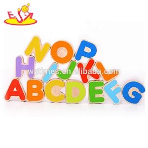 Hölzernes Buchstabepuzzlespielzeug des englischen Englischhilfsmittels für Kinder W14B080
