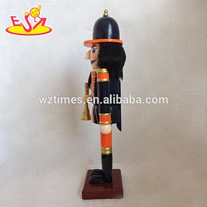 wholesale new fashioned wooden toy nutcracker soldier W02A078