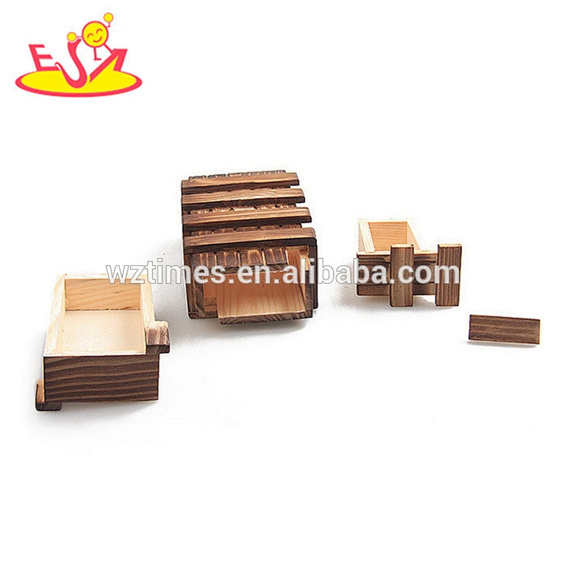 Wholesale new fashion game wooden craft unlocked toy for children W11C028