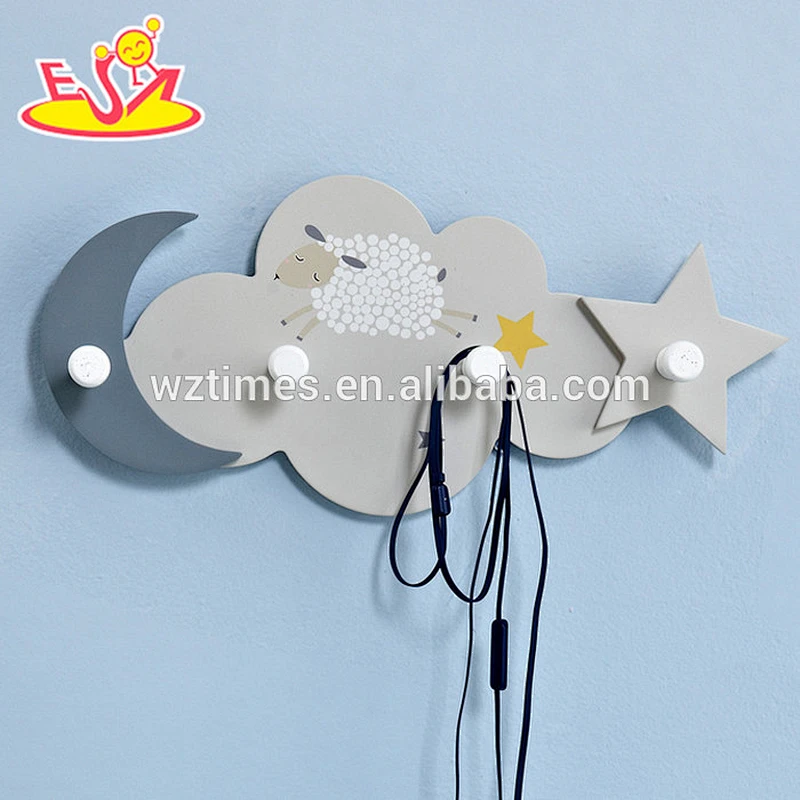 2018 wholesale cheap wooden kids wall hooks best design wooden kids wall hooks cute wooden kids wall hooks W09B073