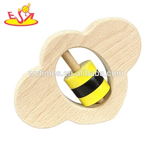 2018 wholesale kids wooden rattle toys hottest children wooden rattle toys W08K022