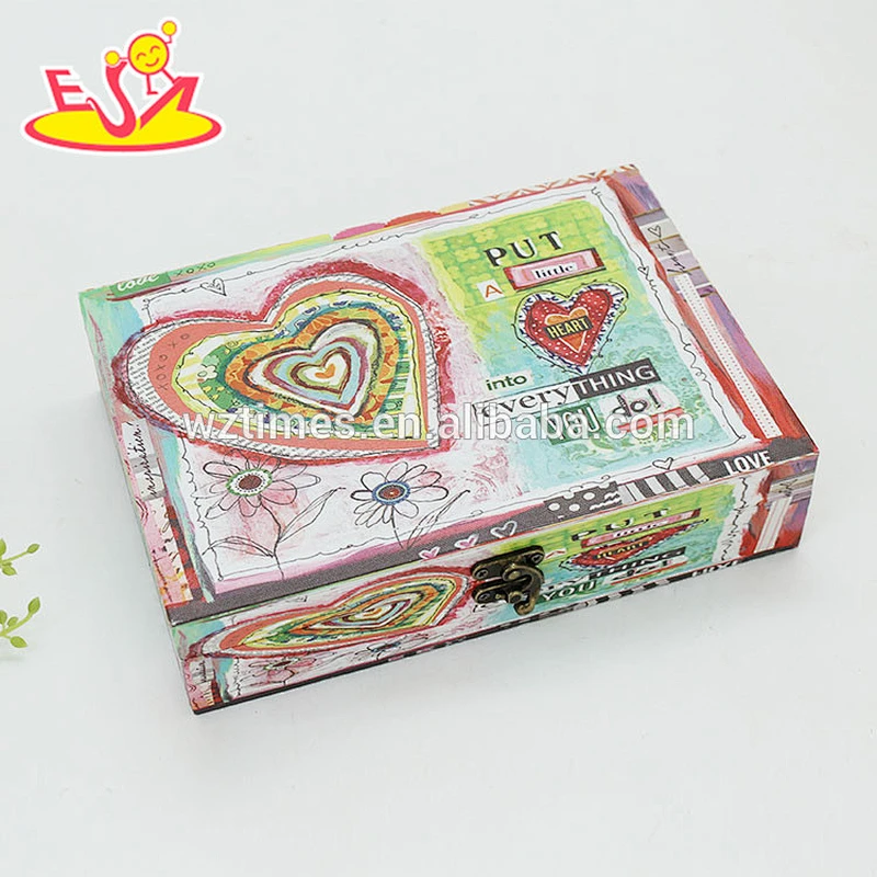 Wholesale beautiful wooden rectangle storage box butterfly pattern wooden rectangle box W18A036