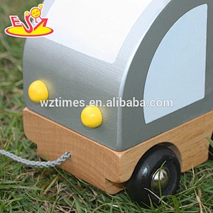 Hölzernes Tierautospielzeug der populären Art und Weisekinder für Verkauf W04A186
