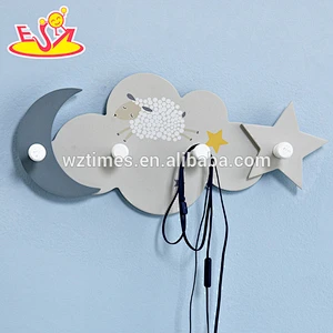 2018 wholesale white wooden kids coat hooks new design wooden kids coat hooks best wooden kids coat hooks W09B074