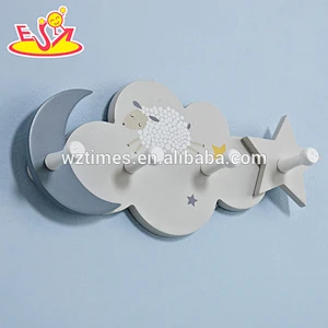 2018 wholesale white wooden kids coat hooks new design wooden kids coat hooks best wooden kids coat hooks W09B074
