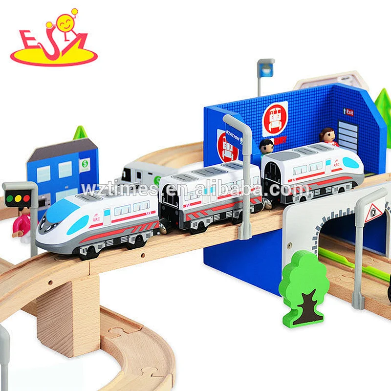 Wholesale high quality 100 piece wooden train table toy for children W04C083