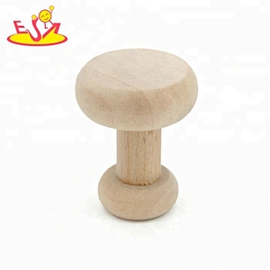 تصميم جديد للأطفال الأثاث دمية خشبية مصغرة للأطفال التظاهر W06B074