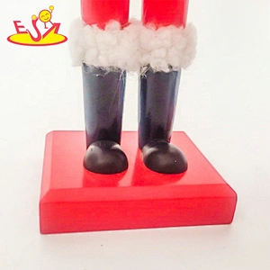 2019 Handcraft children wooden small nutcracker for wholesale W02A336