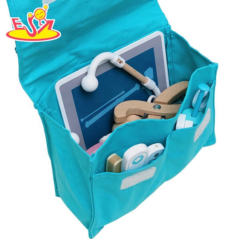 2020 New released pretend wooden doctor play set for children W10D273