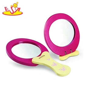 2020 New arrived pink wooden pretend make up set for kids W10D268
