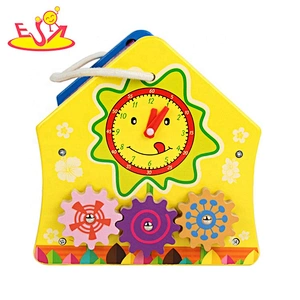 2020 Top sale educational wooden busy box for kids W12D216