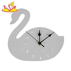 2020 wholesale pink wooden mechanical wall clock with customize W14K060B