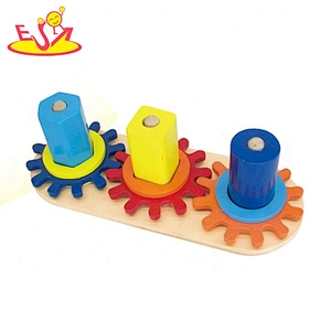 Most popular educational wooden gear puzzle toy for toddlers W13E043