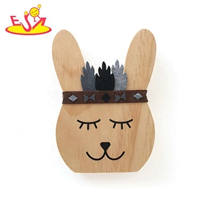 Best design lovely animal natural wood crafts for kids W02A358