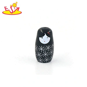 2020 New released black wooden russian stackable dolls for girls W06D139
