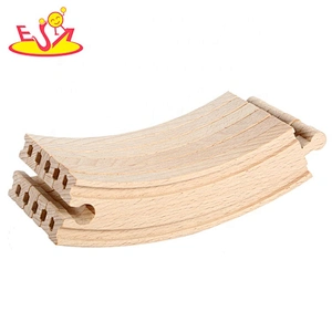 2020 New arrival small wooden train tracks for kids W04C194