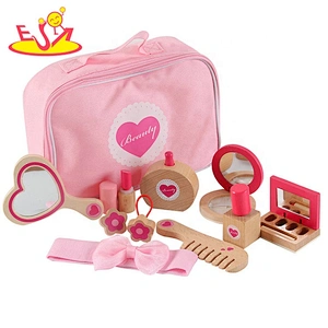2020 New arrived pink wooden pretend make up set for kids W10D268