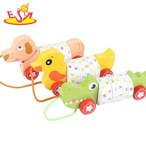 2020 New hottest preschool wooden pull animal toy for toddlers W05B192