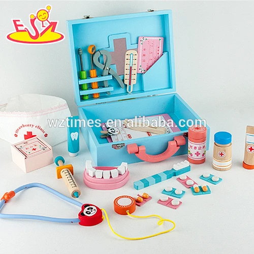 wholesale good sale wooden medical box toy for kids Pretend play child doctor toy W10D012