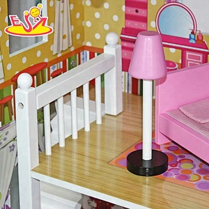 Spielen Sie Miniatur-Puppenhaus aus Holz für Kinder W06A215