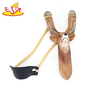 Chinese popular outdoor shooting games hand carved wooden slingshot W01A388